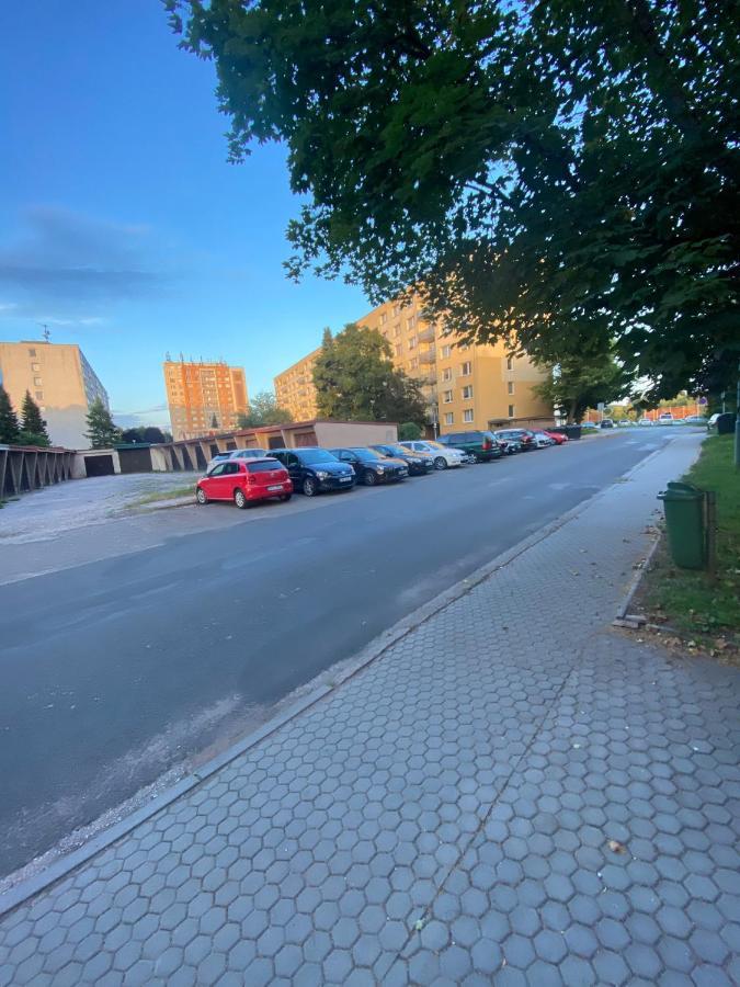 Klidny Byt Na Okraji Trutnova Leilighet Eksteriør bilde
