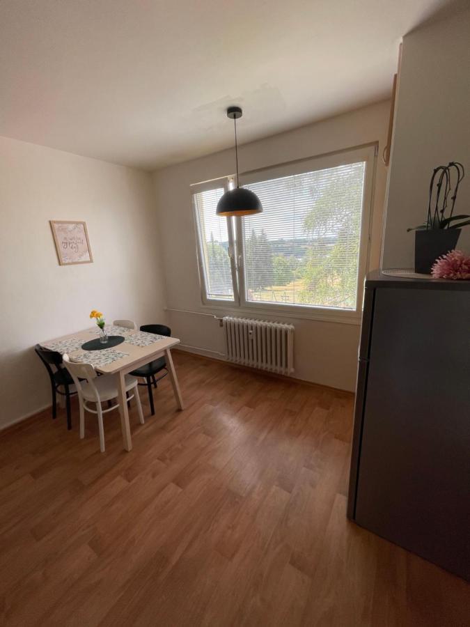 Klidny Byt Na Okraji Trutnova Leilighet Eksteriør bilde